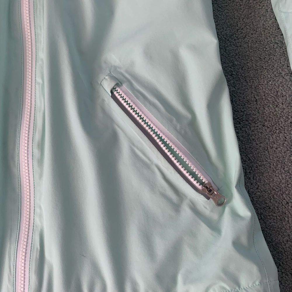 Lululemon Jacket - Picture 4 of 7